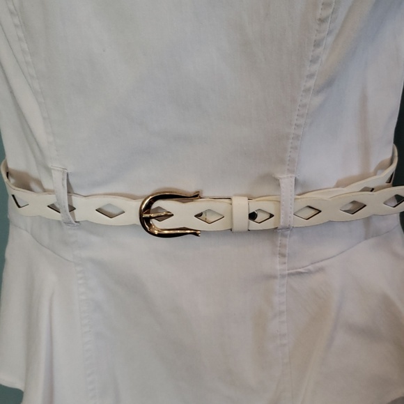 [XOXO] White one piece dress - Picture 2 of 8